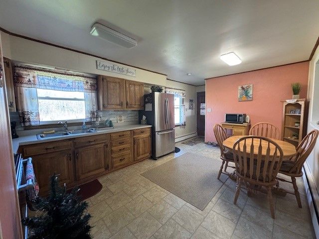 301 MAPLE Street, Conneaut Lake, PA 16316