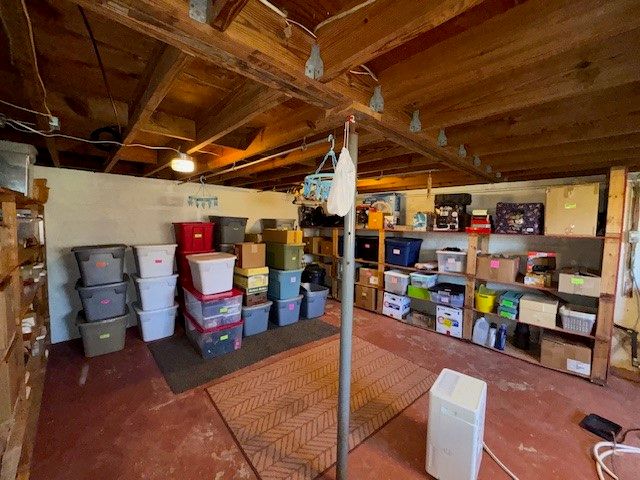 301 MAPLE Street, Conneaut Lake, PA 16316