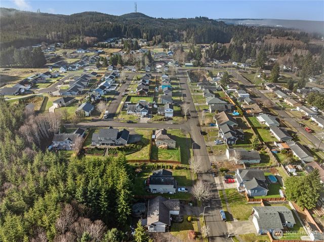 405 Andrews Avenue, Cosmopolis, WA 98537