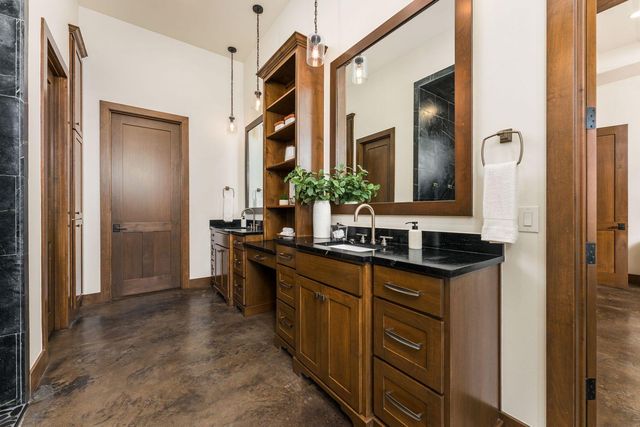 7724 Lynchburg DR, Austin, TX 78738