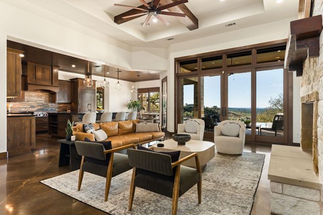 7724 Lynchburg DR, Austin, TX 78738