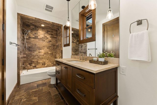 7724 Lynchburg DR, Austin, TX 78738