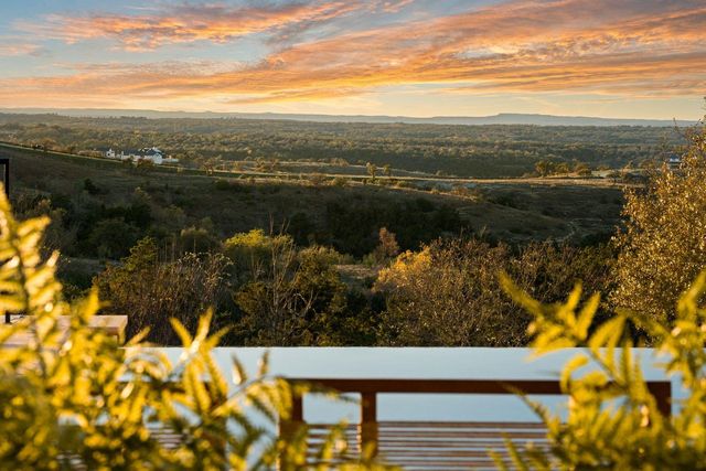 7724 Lynchburg DR, Austin, TX 78738