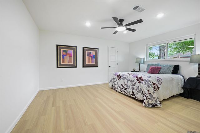 1019 E Palmview St, Gonzales, LA 70737