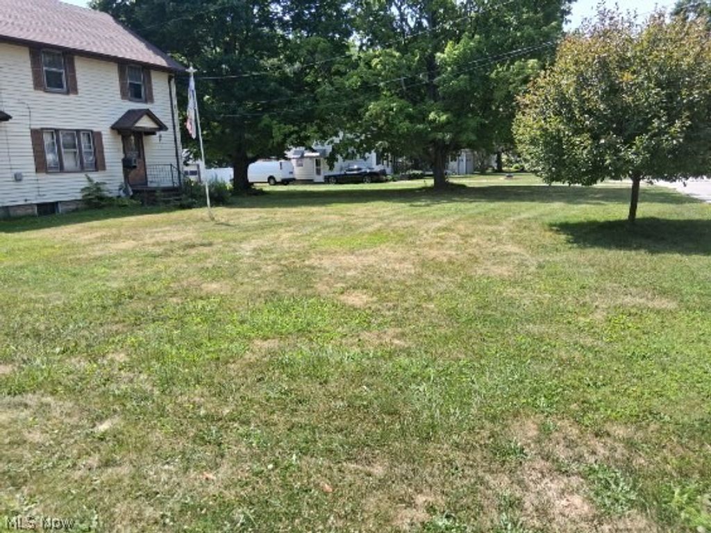 90 Overlook Road, Painesville, OH 44077