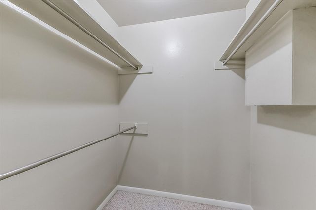 6305 Deerwood Road, Houston, TX 77057