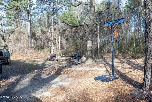 125 Cranberry Lane, Clinton, NC 28328