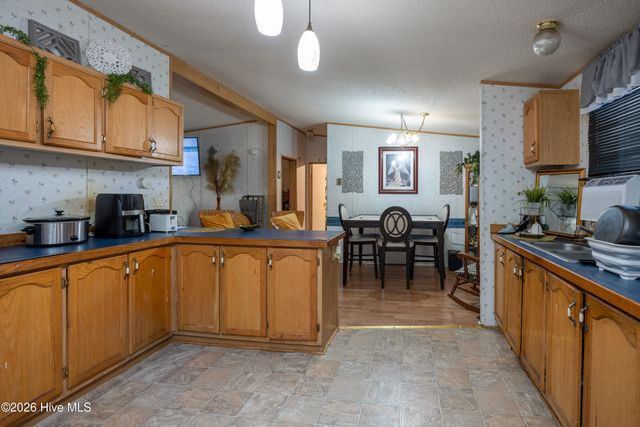 125 Cranberry Lane, Clinton, NC 28328