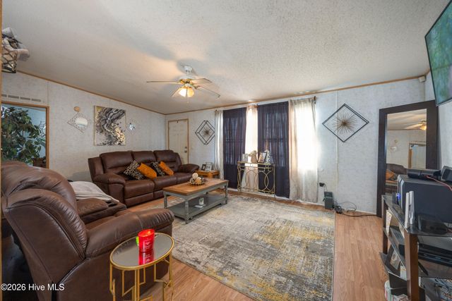 125 Cranberry Lane, Clinton, NC 28328