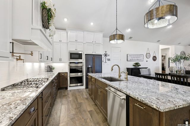 3831 Escalera Pass, Bulverde, TX 78163