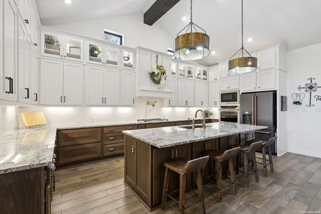 3831 Escalera Pass, Bulverde, TX 78163