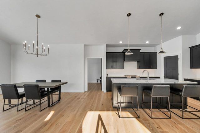 396 ALDON CIRCLE, Green Bay, WI 54304