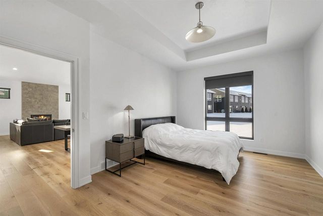 396 ALDON CIRCLE, Green Bay, WI 54304