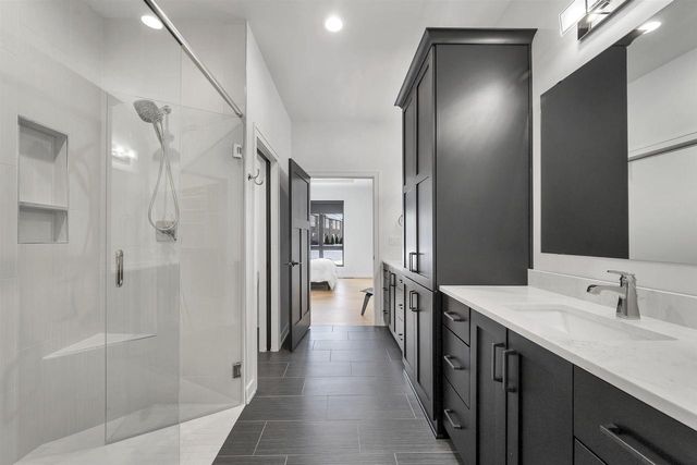 396 ALDON CIRCLE, Green Bay, WI 54304