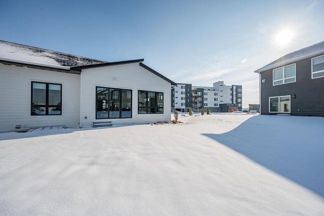 396 ALDON CIRCLE, Green Bay, WI 54304