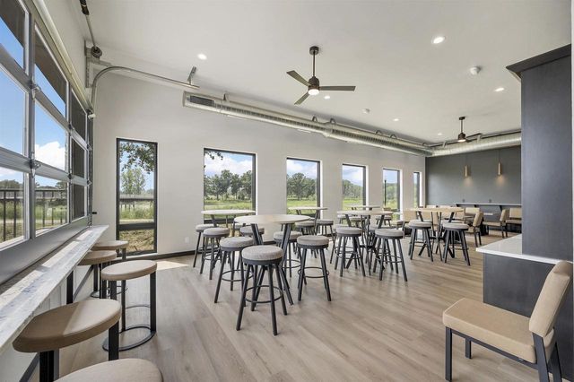 396 ALDON CIRCLE, Green Bay, WI 54304