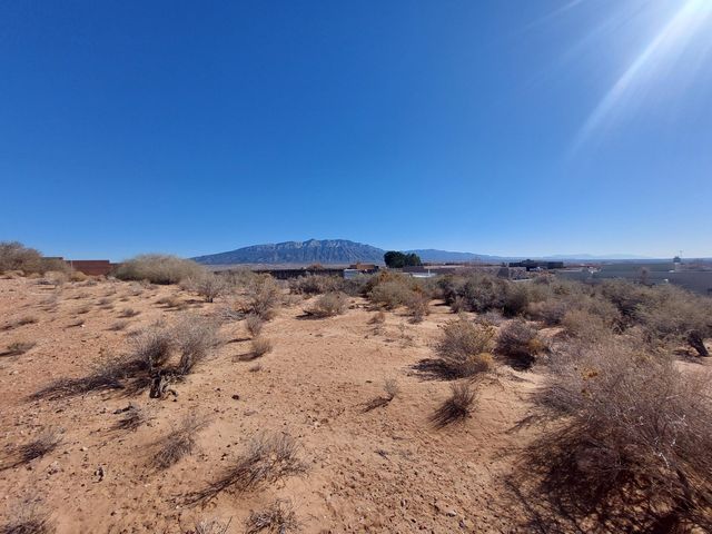 6049 Matamoros Road NE, Rio Rancho, NM 87144