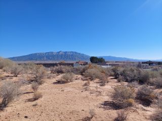 6049 Matamoros Road NE, Rio Rancho, NM 87144