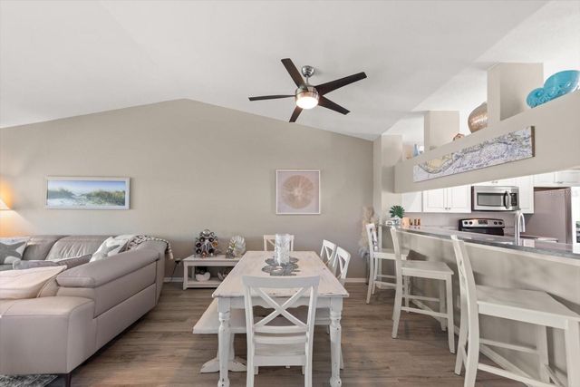 11510 SHIPWATCH DRIVE 1373, Largo, FL 33774