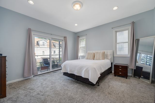 3041 N CALIFORNIA Avenue 1, Chicago, IL 60618