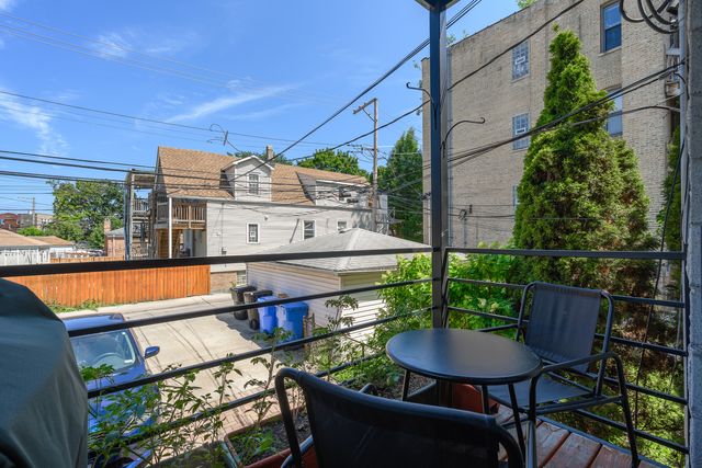 3041 N CALIFORNIA Avenue 1, Chicago, IL 60618