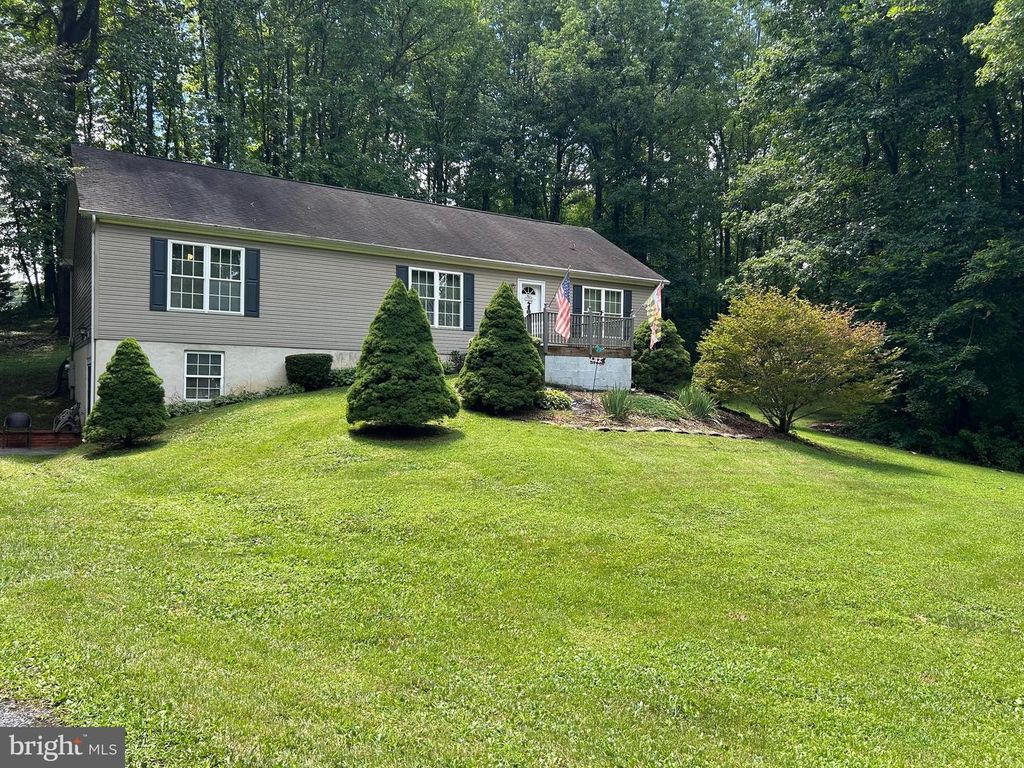 8400 PUSHAW STATION RD, Owings, MD 20736