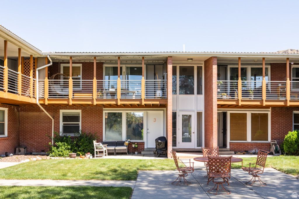 Image 1 of property listing at 370 W 800 N #3, Salt Lake City, UT 84103