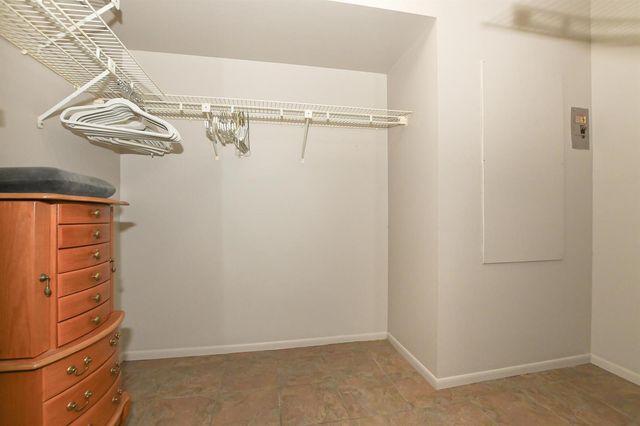 20 Plantation Drive 101, Vero Beach, FL 32966