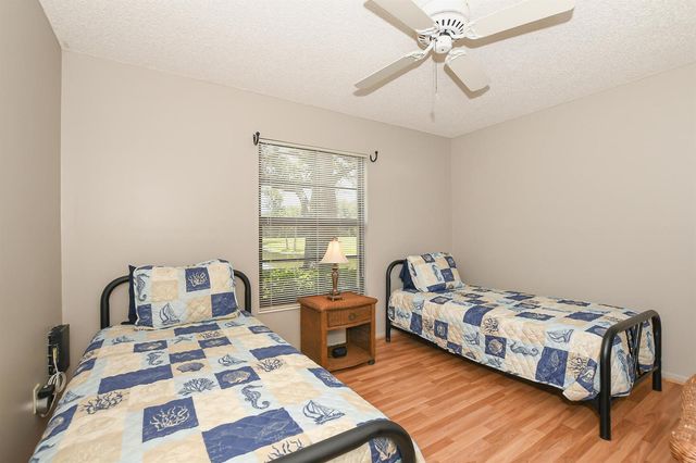 20 Plantation Drive 101, Vero Beach, FL 32966