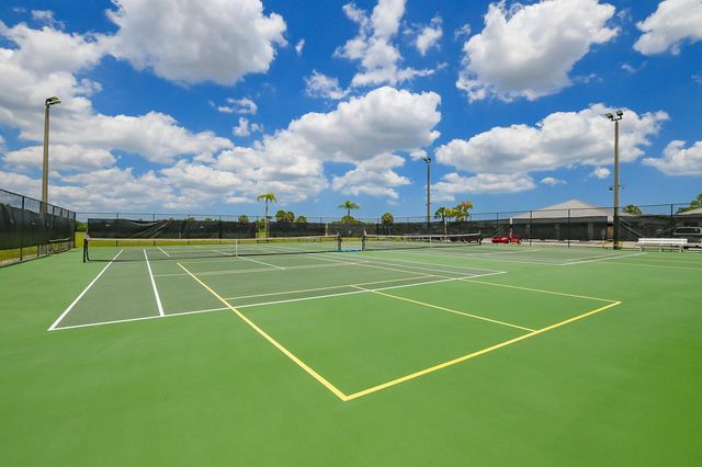 20 Plantation Drive 101, Vero Beach, FL 32966