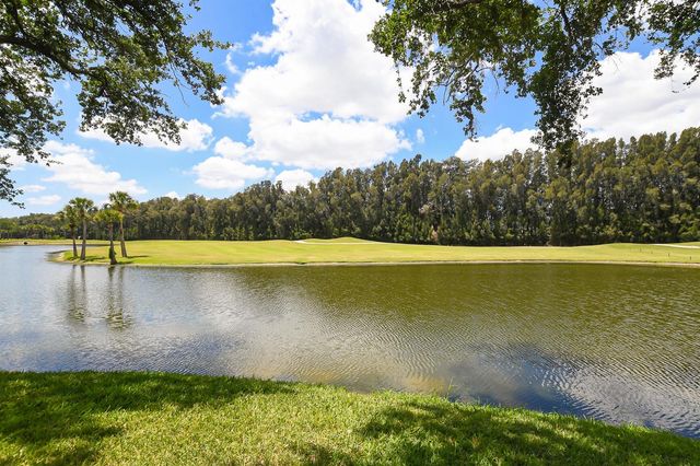 20 Plantation Drive 101, Vero Beach, FL 32966