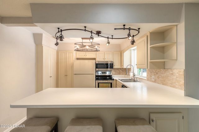 1236 Golfview Drive, Daytona Beach, FL 32114