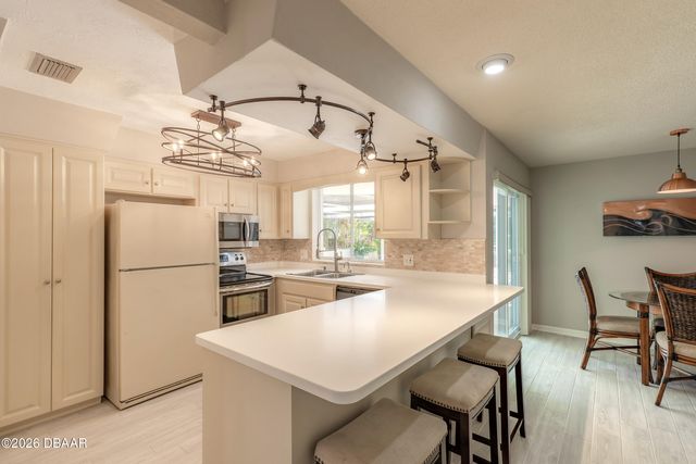 1236 Golfview Drive, Daytona Beach, FL 32114