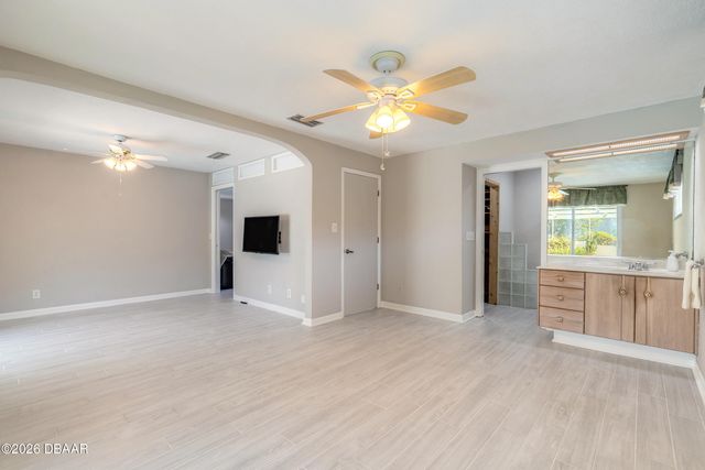 1236 Golfview Drive, Daytona Beach, FL 32114