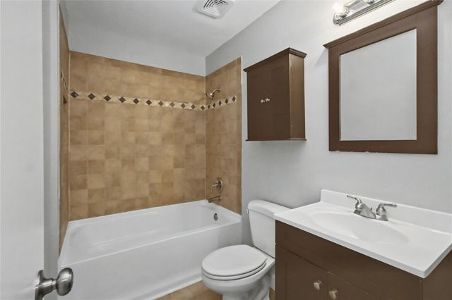 2244 Triway Lane 109, Houston, TX 77043