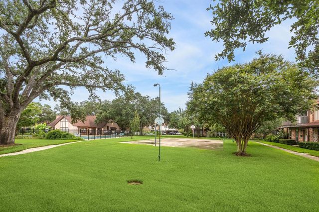 2244 Triway Lane 109, Houston, TX 77043