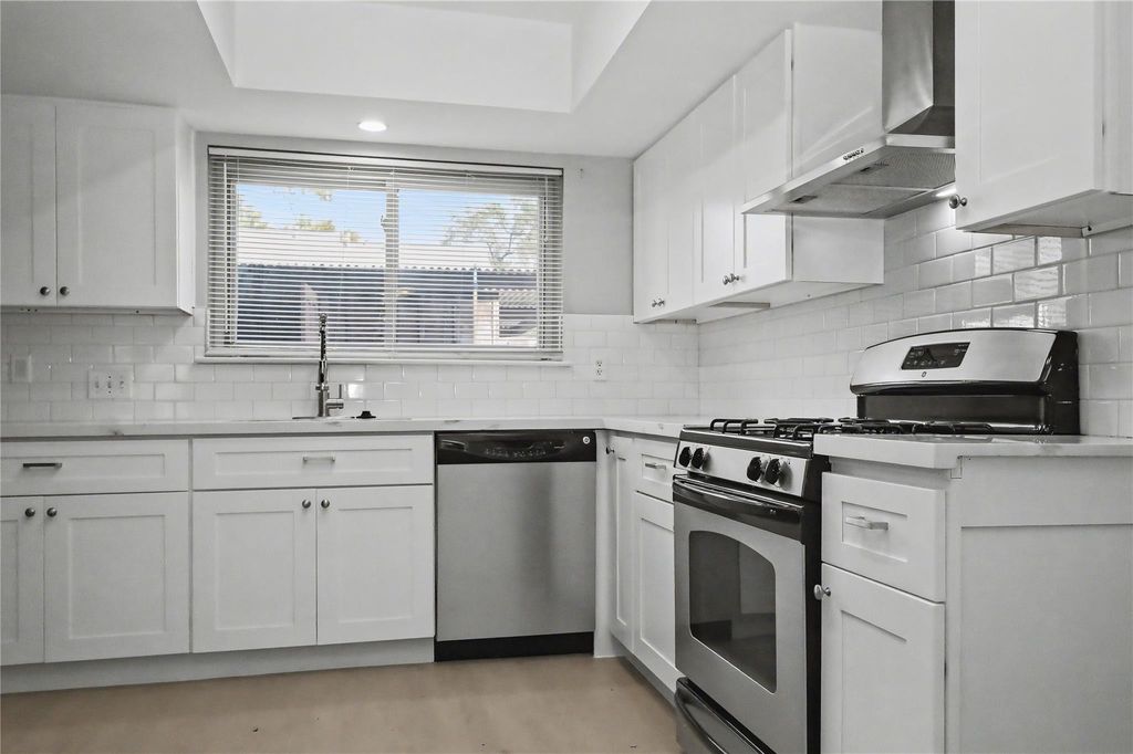 2244 Triway Lane 109, Houston, TX 77043