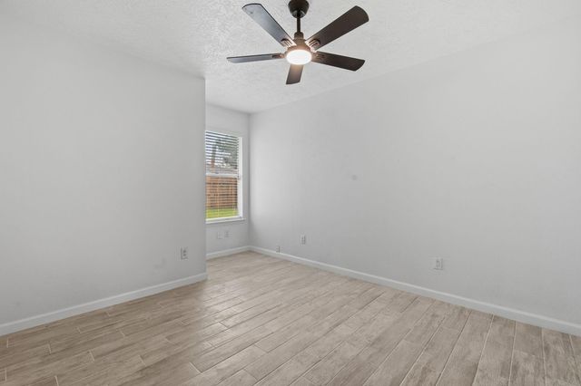 7618 Breda Drive, Baytown, TX 77521