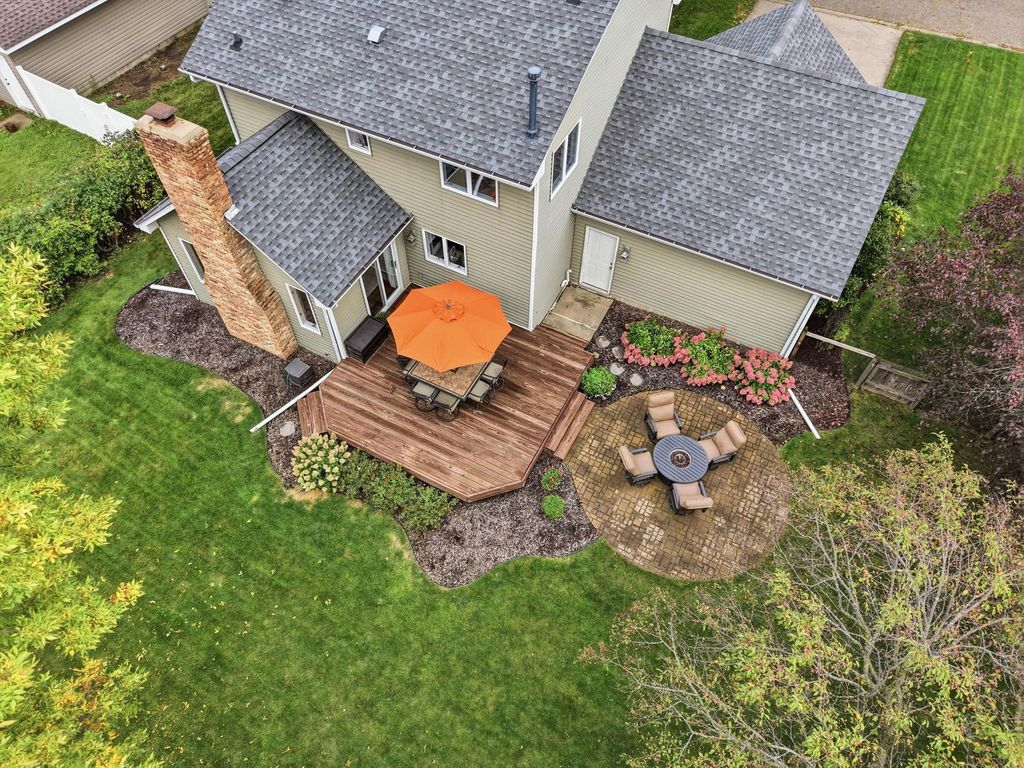 4875 Cottonwood Lane N, Plymouth, MN 55442 — photo 2