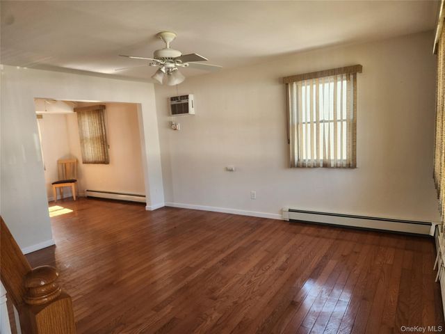 610 Bermuda Road, West Babylon, NY 11704