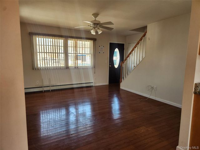 610 Bermuda Road, West Babylon, NY 11704