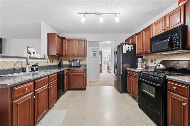 145 Madisyn Drive, Hampton, GA 30228