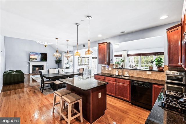 42644 JOLLY LN, Chantilly, VA 20152
