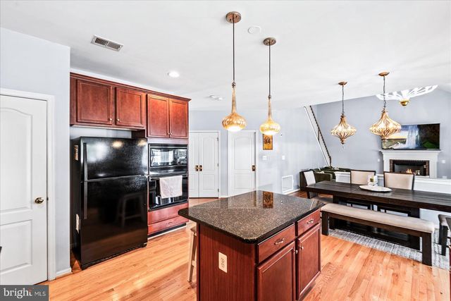 42644 JOLLY LN, Chantilly, VA 20152
