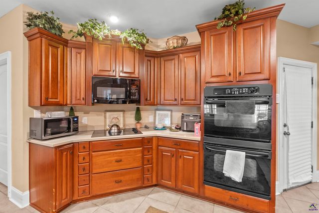 110 Glenda Drive, Bonaire, GA 31005