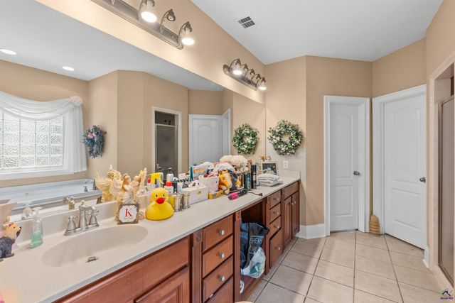 110 Glenda Drive, Bonaire, GA 31005