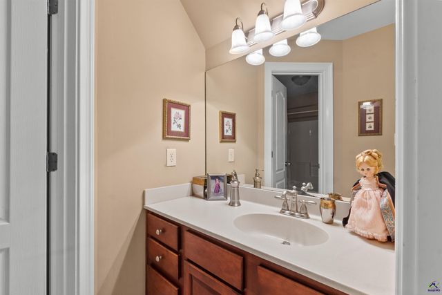 110 Glenda Drive, Bonaire, GA 31005
