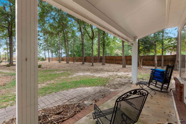 110 Glenda Drive, Bonaire, GA 31005
