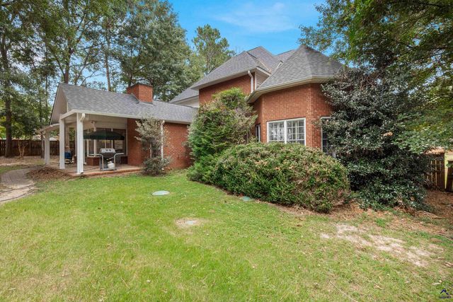 110 Glenda Drive, Bonaire, GA 31005
