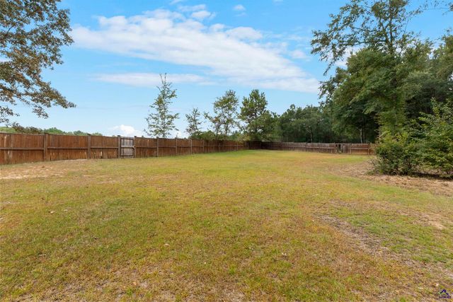 110 Glenda Drive, Bonaire, GA 31005